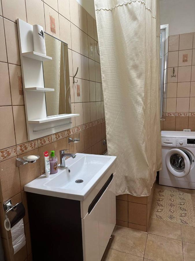 Затишна Двокімнатна Квартира В Самому Серці Ужгорода Oujhorod Extérieur photo